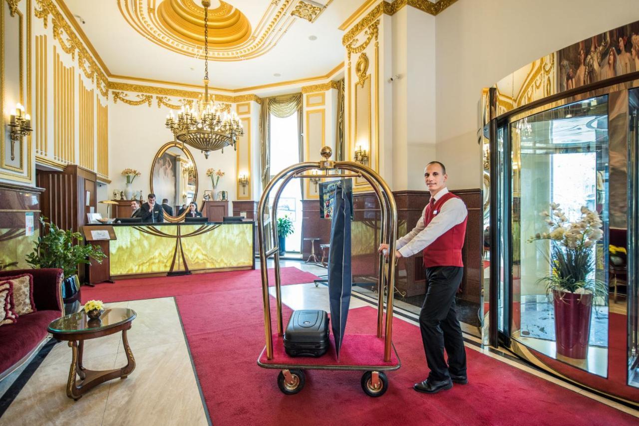 Hotel Moskva Belgrado Esterno foto